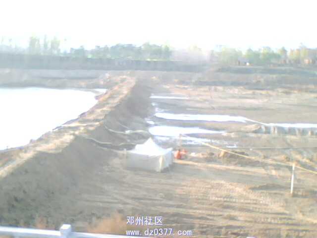 河道中间堵上